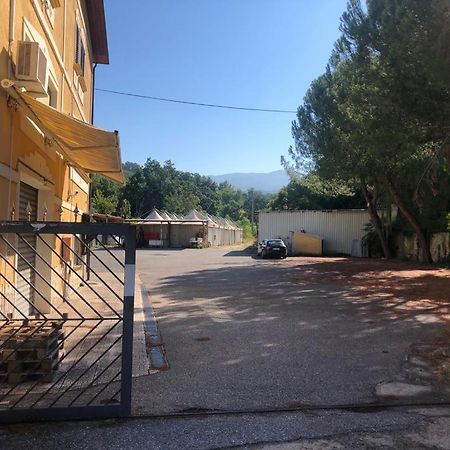 Mare O Montagna Apartment Козенца Екстериор снимка